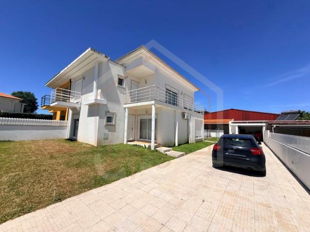 Casa venda em Albergaria-a-velha, Aveiro
