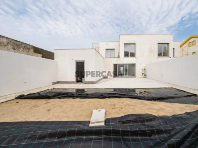 Casa venda em Bufarda, Peniche