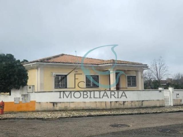Casa venda em Azeitão (São Lourenço e São Simão), Setúbal