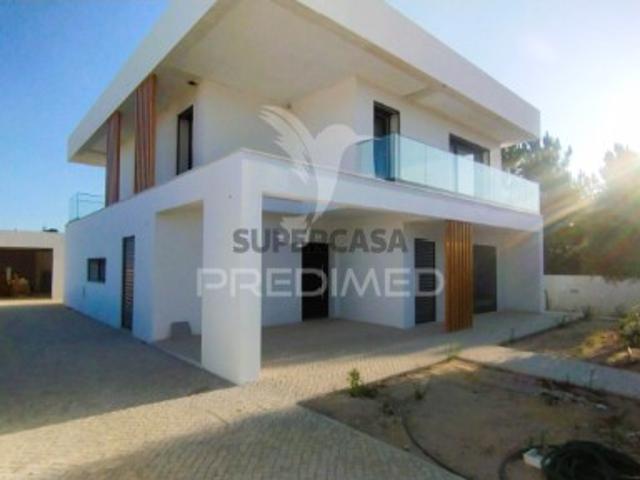 Casa venda em Azeitão (São Lourenço e São Simão), Setúbal