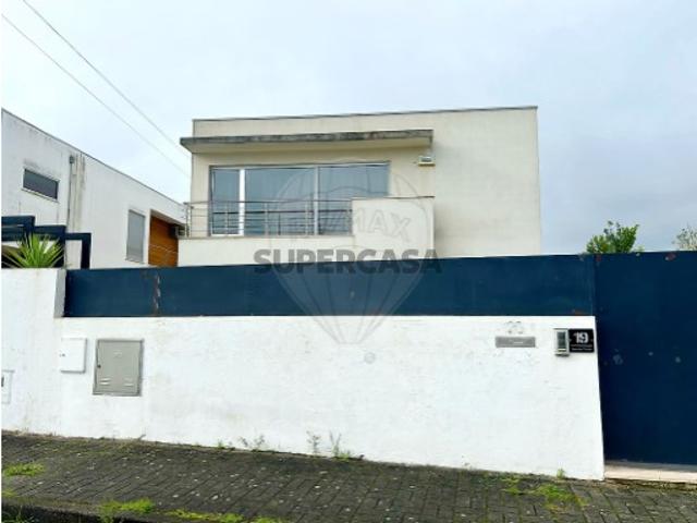 Casa venda em Oliveira Do Bairro, Aveiro