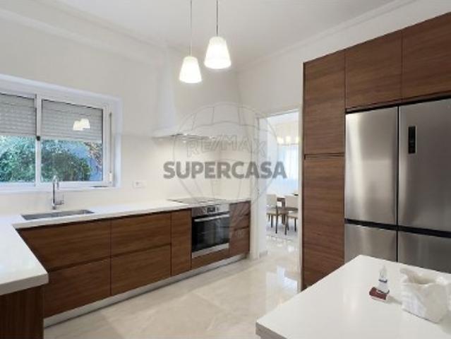 Casa venda em Murfacém, Almada