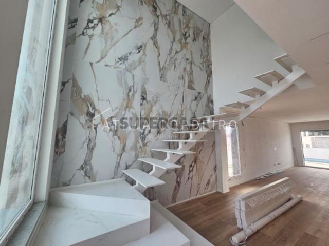 Casa venda em Almada, Setúbal