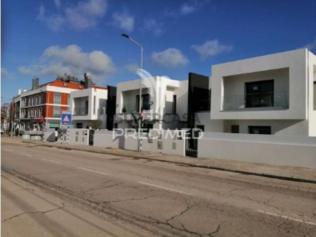 Casa venda em Seixal, Corroios