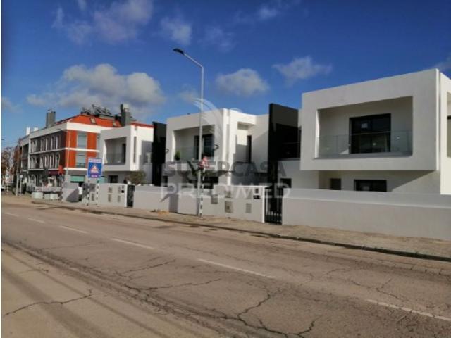 Casa venda em Seixal, Corroios