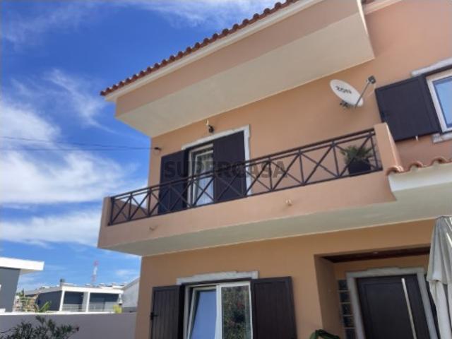 Casa venda em Valadares, Seixal