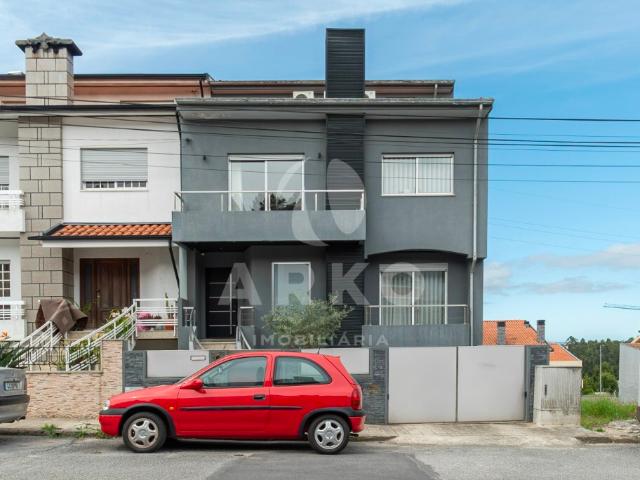 Casa venda em Coelheira, Gondomar