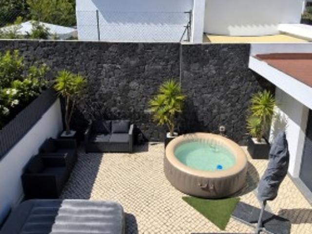 Casa venda em Fernão Ferro, Seixal