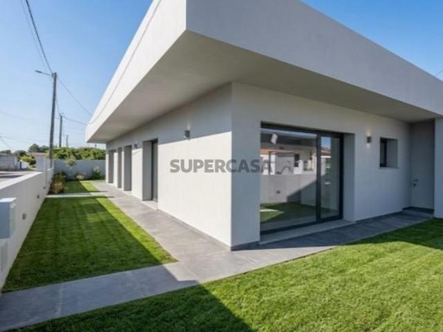 Casa venda em Fernão Ferro, Seixal