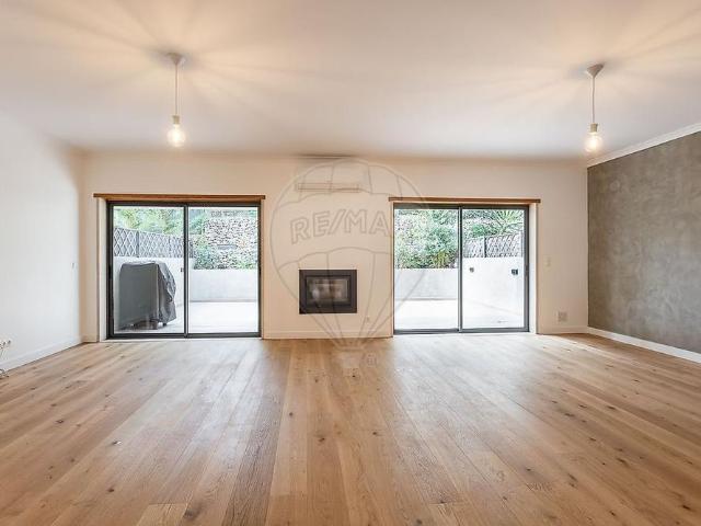 Casa alugar em Ribeira Acima, Oeiras