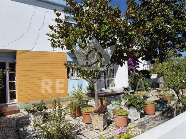 Casa venda em Marinha Grande, Leiria