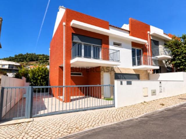 Casa venda em Urbanização Moinho do Guizo, Amadora