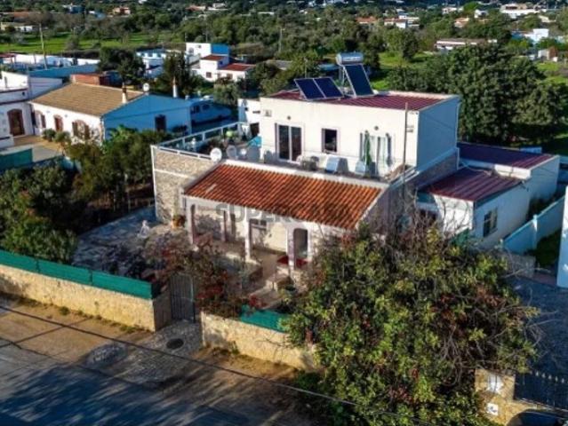 Casa venda em Quatrim do Sul, Olhão