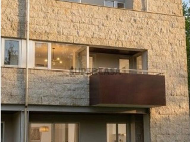 Casa venda em Oliveira do Douro, Vila Nova de Gaia