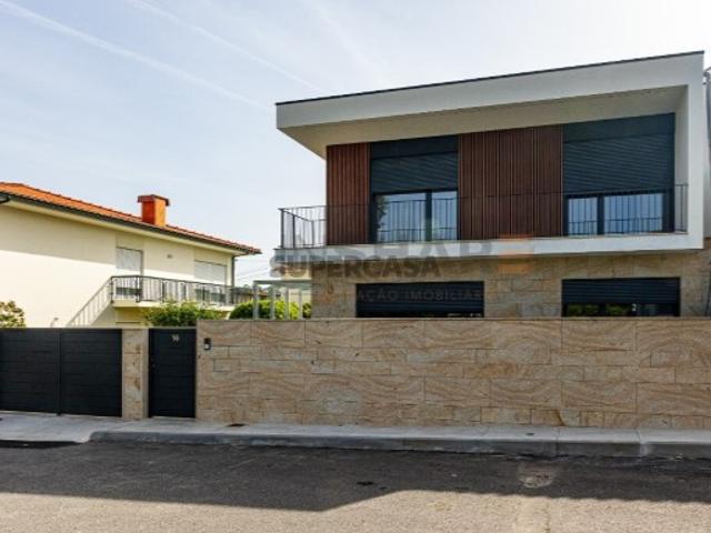 Casa venda em Palmeira, Braga
