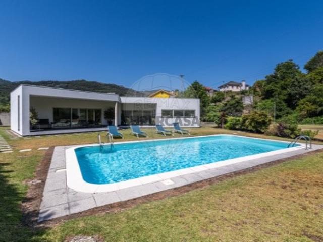 Casa venda em Parada de Bouro, Parada Do Bouro