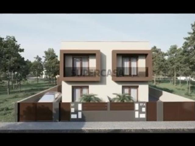 Casa venda em Fernão Ferro, Seixal
