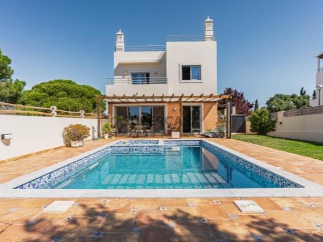 Casa venda em Olhão
