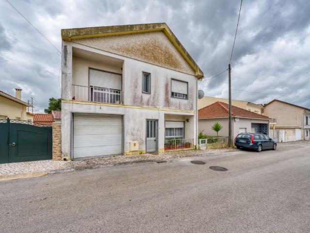 Casa venda em Rio Maior, Santarém