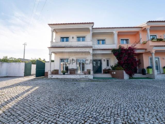 Casa venda em Freiria, Rio Maior