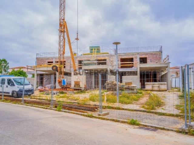 Casa venda em Rio Maior, Santarém