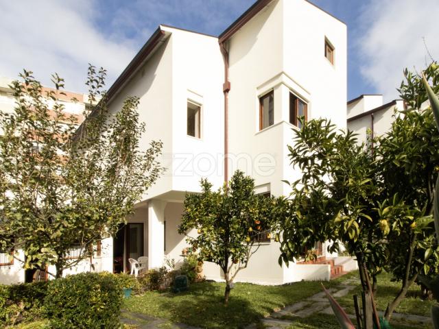 Casa venda em Quinta da Capela, Braga