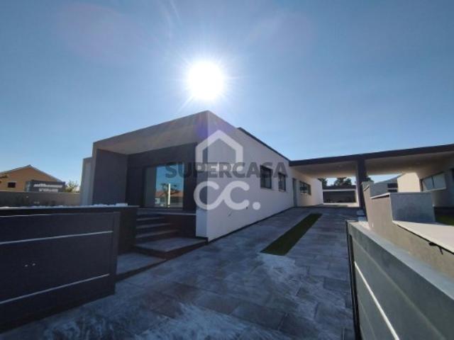 Casa venda em Santa Cruz/Trindade e Sanjurge, Chaves