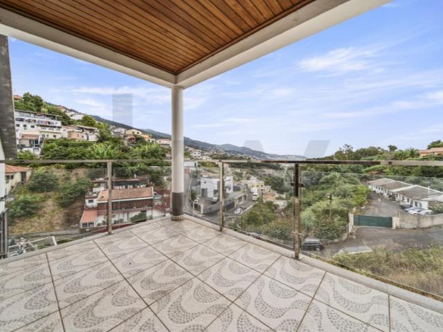 Casa venda em Encruzilhadas, Funchal