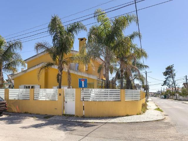 Casa alugar em Almada, Setúbal