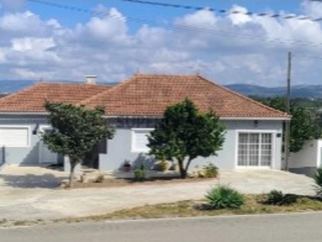 Casa venda em Turquel, Alcobaça