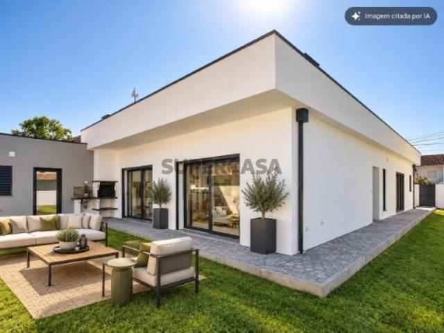 Casa venda em Fernão Ferro, Seixal