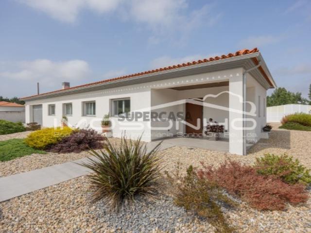 Casa venda em Marinha Grande, Leiria