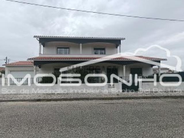 Casa venda em Marinha Grande, Leiria