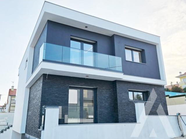 Casa venda em Póvoa De Santa Iria, Bragadas