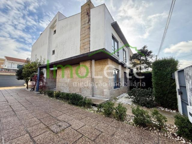 Casa venda em Maia, Vila Nova Da Telha