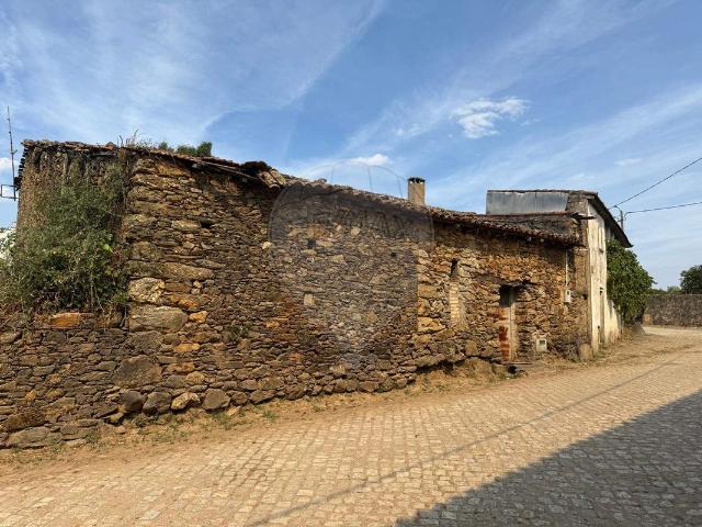 Casa venda em Mós, Bragança
