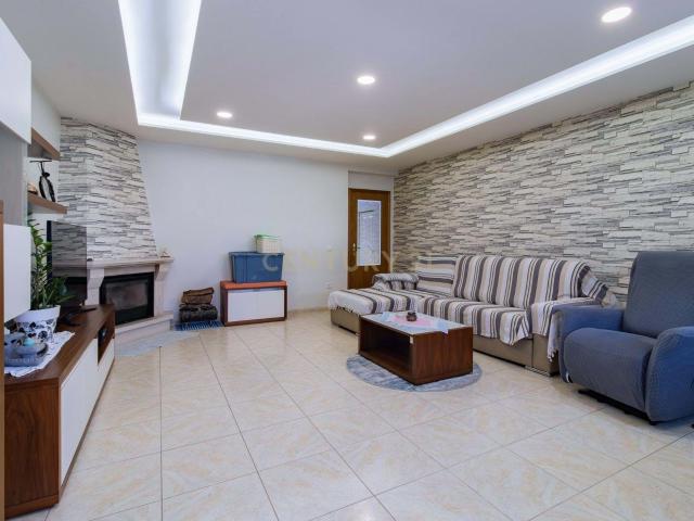 Casa venda em Marinha Grande, Leiria