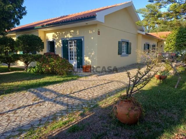 Casa venda em Marinha Grande, Leiria