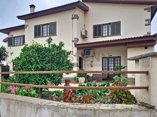 Casa venda em Cadaval, Vermelha