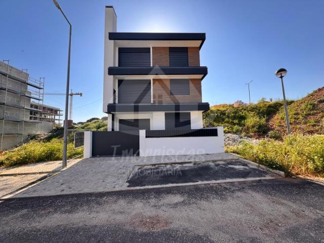 Casa venda em Vialonga, Casalinho