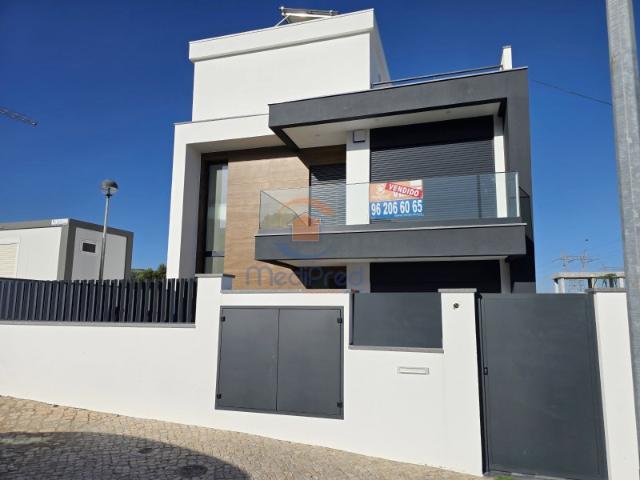 Casa venda em Vialonga, Casalinho