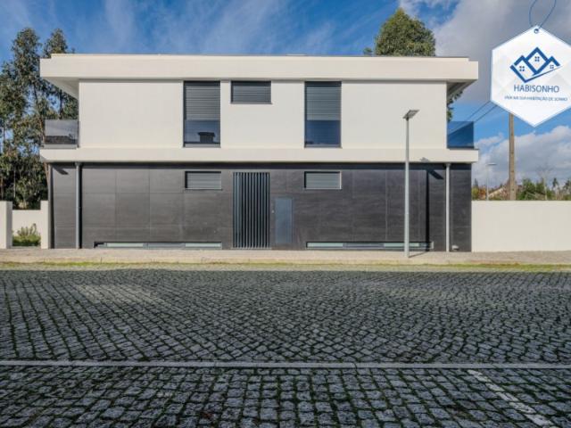 Casa venda em Anta, Aveiro