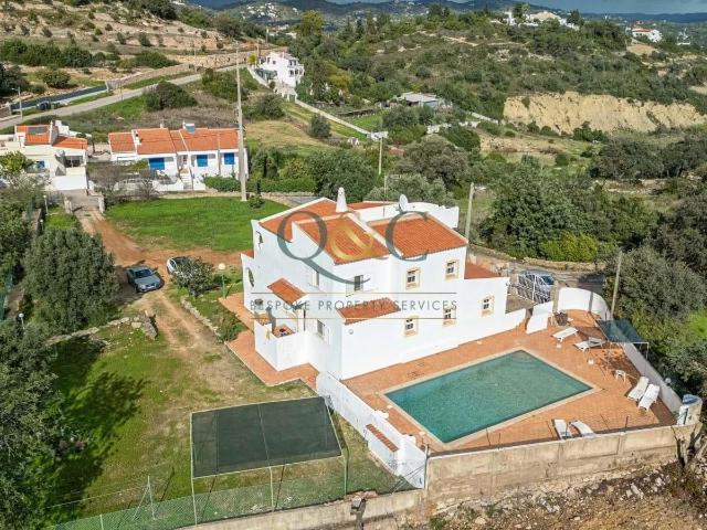 Vivenda venda em Telheiro, Faro
