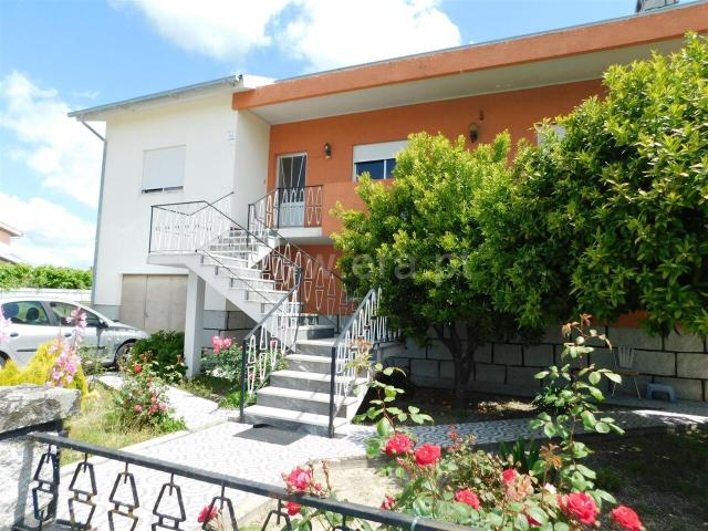 Casa venda em Coimbrã, Vil De Matos