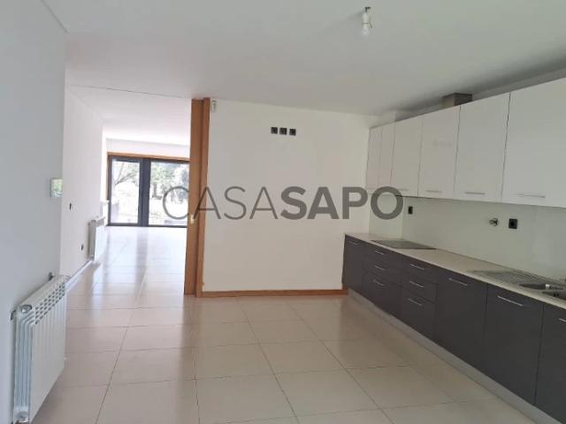 Casa alugar em Adães, Arcozelo