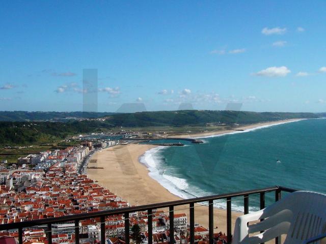 Casa alugar em Pederneira, Leiria