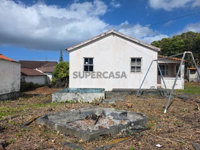 Casa venda em Açores, Madalena