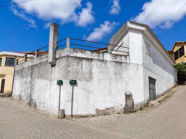 Casa venda em Argeriz, Vila Real