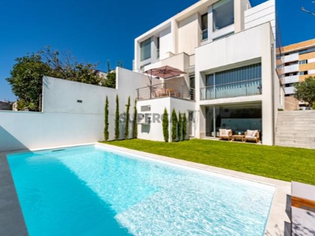 Casa venda em Maia, Gueifães