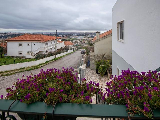 Casa alugar em Serra da Amoreira, Odivelas